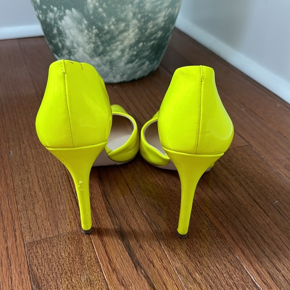 Jessica Simpson neon yellow stiletto heels. Worn twice. - Picture 4 of 4